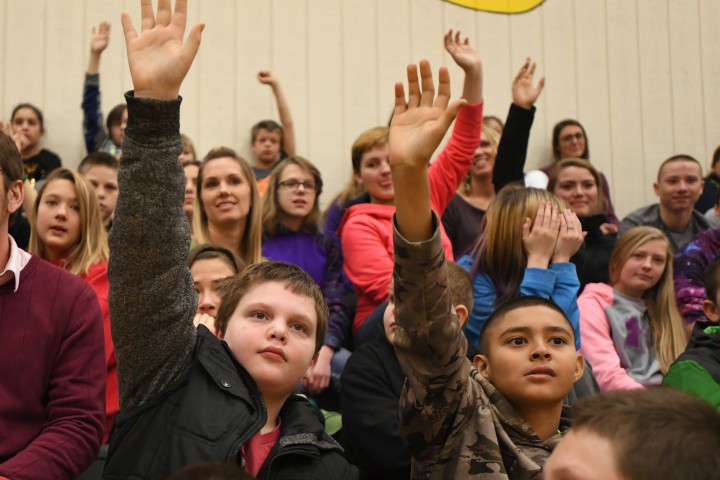 Thermopolis 2017 students volunteer