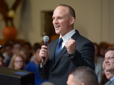 Topin Schultz accepts his award