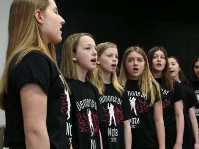 Wachter show choir