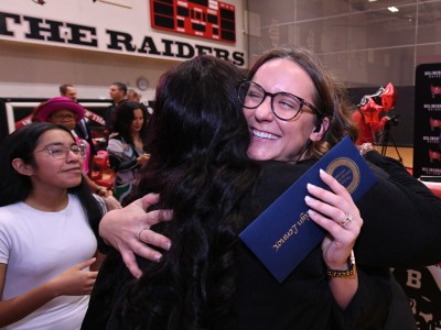 bhs jaclyn lennox hug