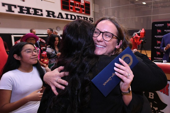 bhs jaclyn lennox hug