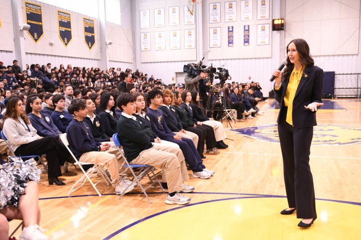 eachs elizabeth metts jennifer fuller