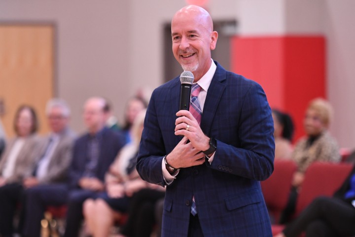 lisa jaime jacob oliva intro