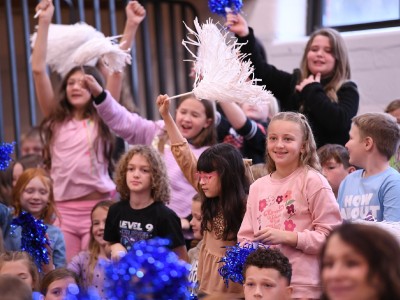 mes bailey students cheer