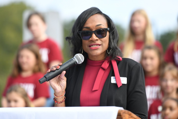 mues saxton principal