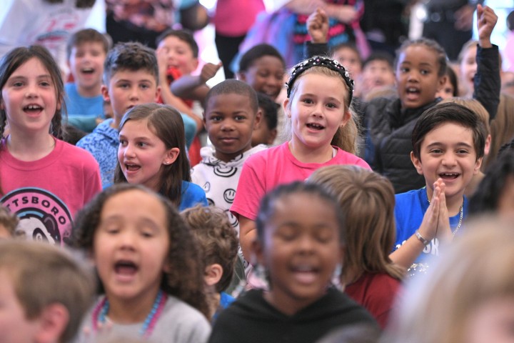 pes henderson chanting