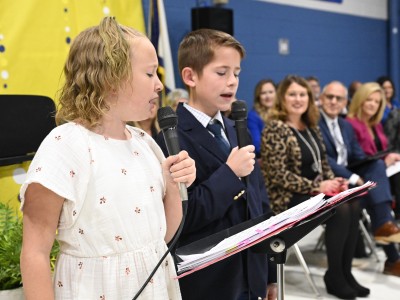 rbes janna hamrick students singing