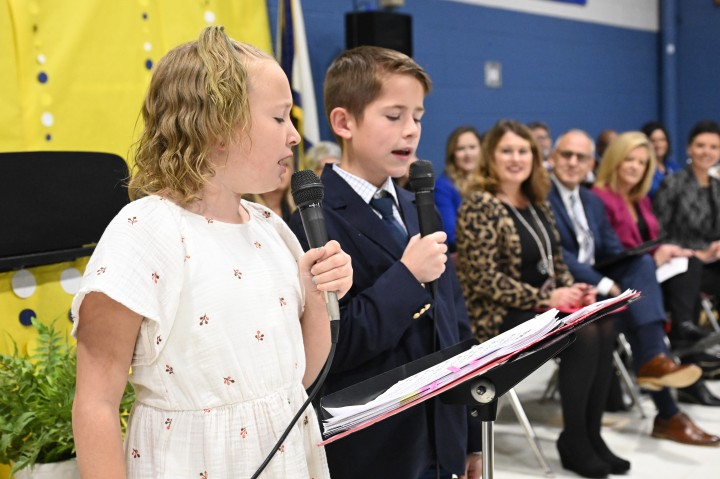 rbes janna hamrick students singing