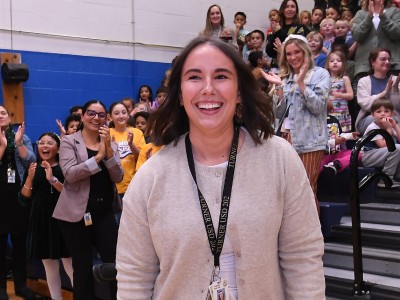 tes lexcee oddo walkingup