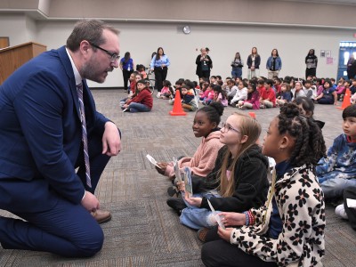 wes angelica garcia josh barnett students chat