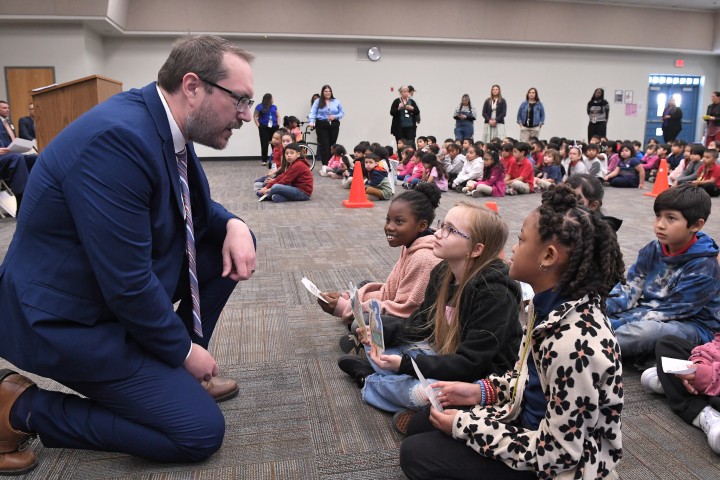 wes angelica garcia josh barnett students chat