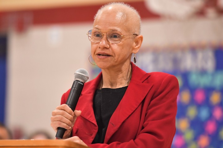 wes holly logan reynolds