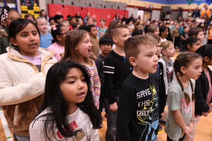 wes logan students sing