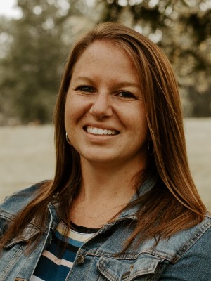 Fowler Angela Headshot 1