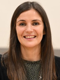 Heather Efaw Portrait Cropped