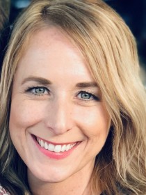 Jennifer Albert headshot