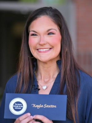 mues kayla saxton bio