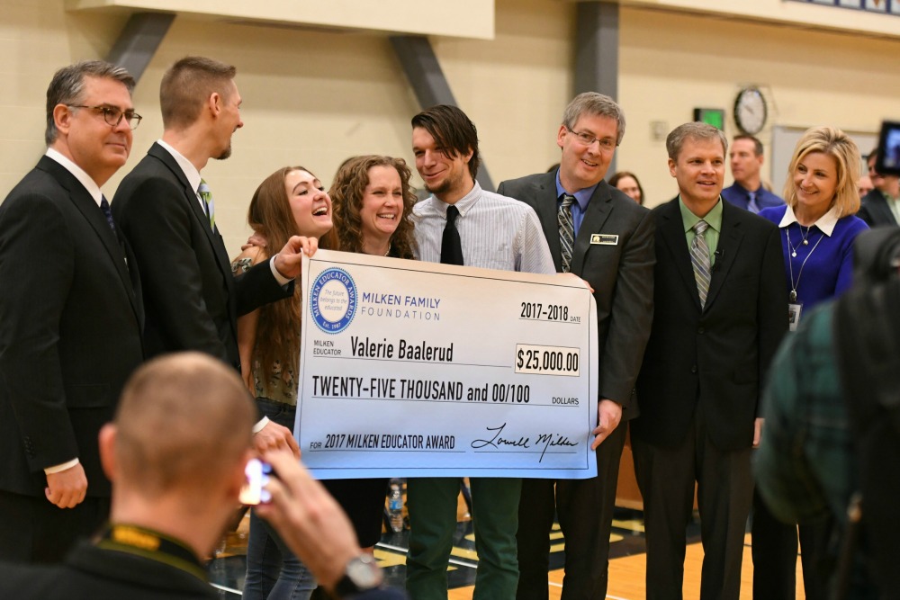 1000w Anchorage 2017 Valerie Baalerud check