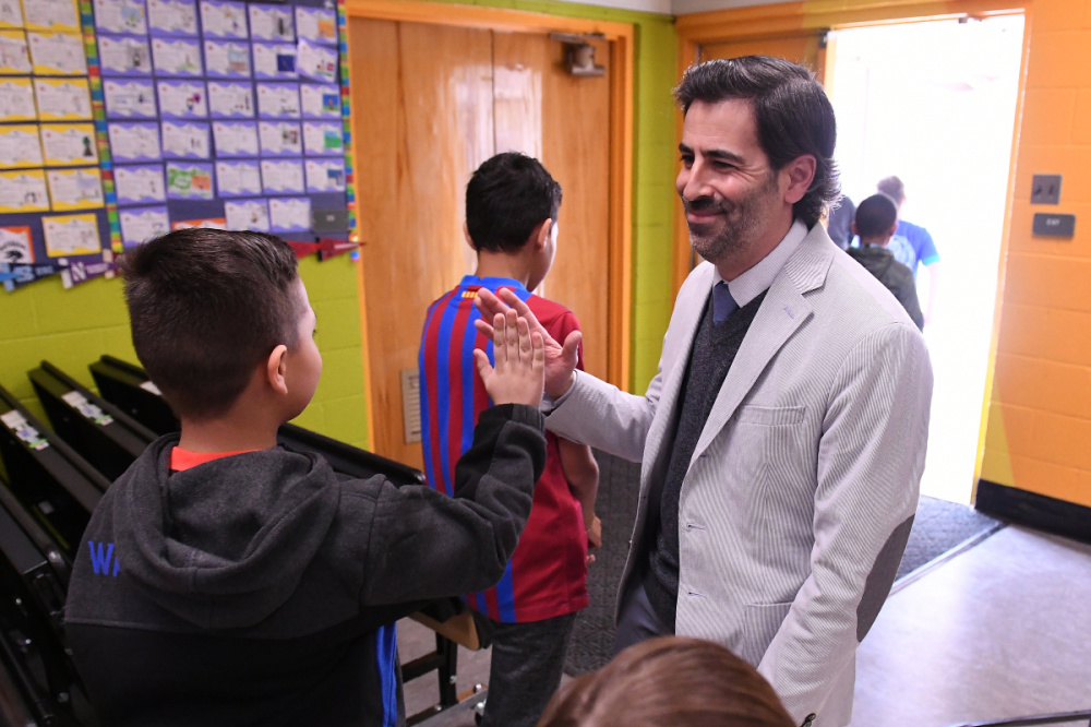 1000w Drake Jason Murray high fives