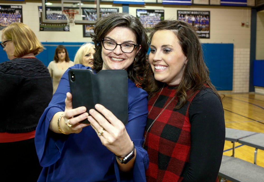 1000w Lexington 2017 Brooke Powers Greta Casto selfie3