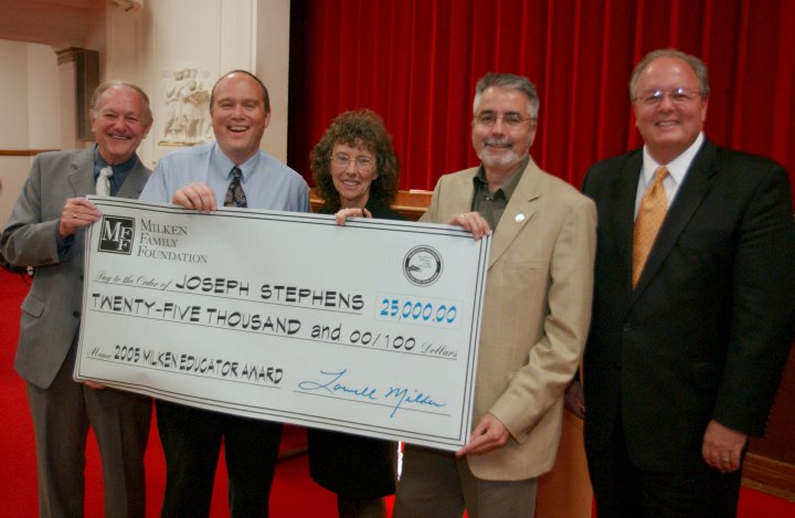 Joe Stephens wins Milken Award