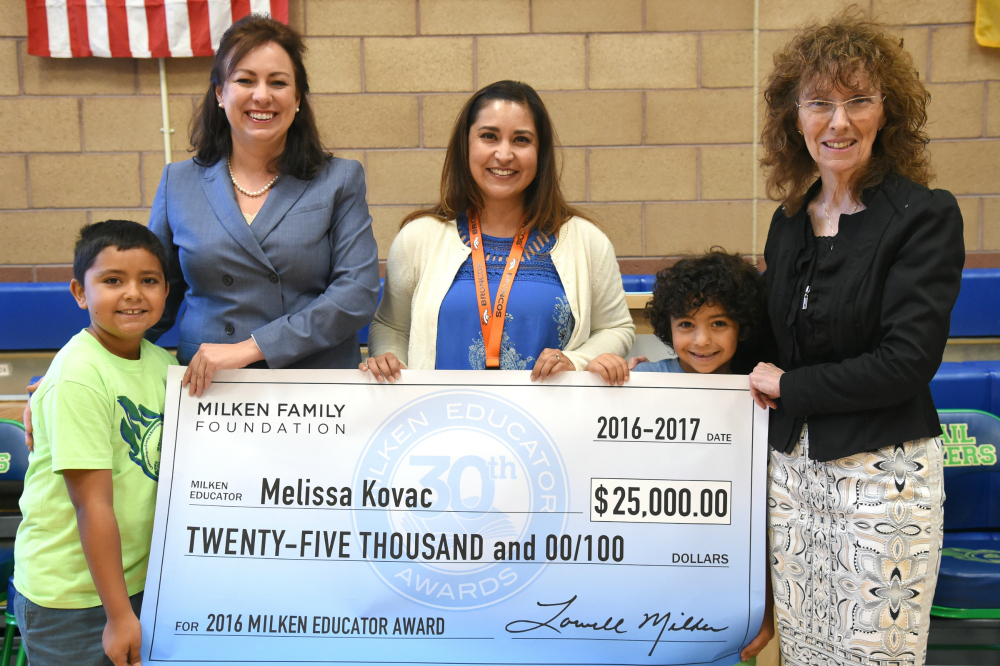 Melissa Kovac check with kids 1000w