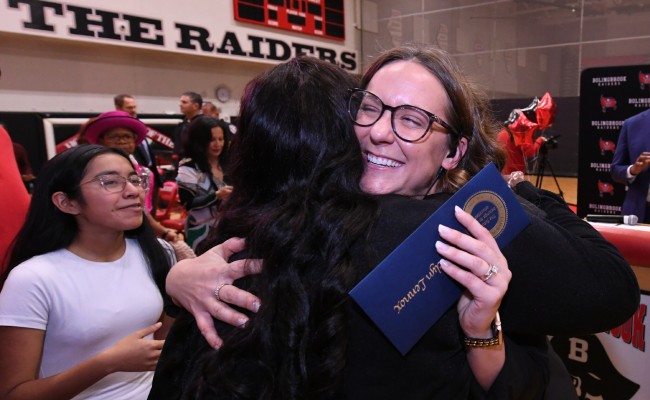 bhs jaclyn lennox hug