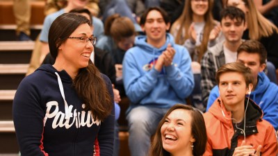 2019 AK Rebecca Missler walks to front