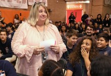 2019 LA Adams Jennifer Williams reaction 2