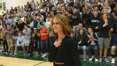 Brick 2017 Maria DeBruin walks to front 2 1000w