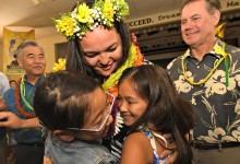 Honolulu 2018 Sara King student hug