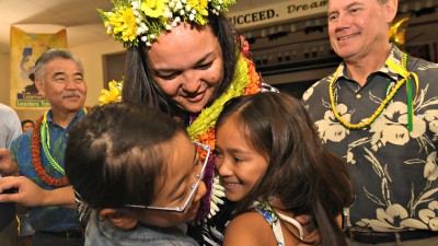Honolulu 2018 Sara King student hug