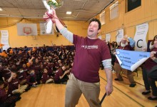 Segue John Rosenbaum cheering2