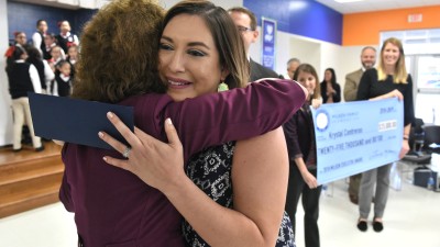 Texas 2018 Jane Foley Krystal Contreras hug