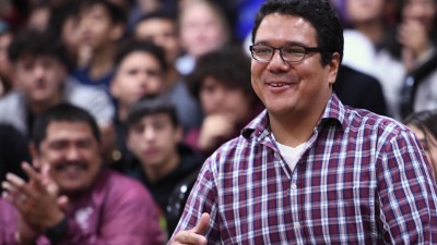 Tucson 2017 Jonathan Cadena walks to front